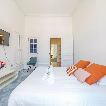 Le Roi Rene Wifi Balcon - Centre Apartment